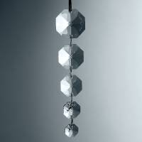 Kristallkette Oktagons 5 Stück gekettet, 30,26,22,18,14 mm Kristallkette Oktagons 5 Stück gekettet, 30,26,22,18,14 mm